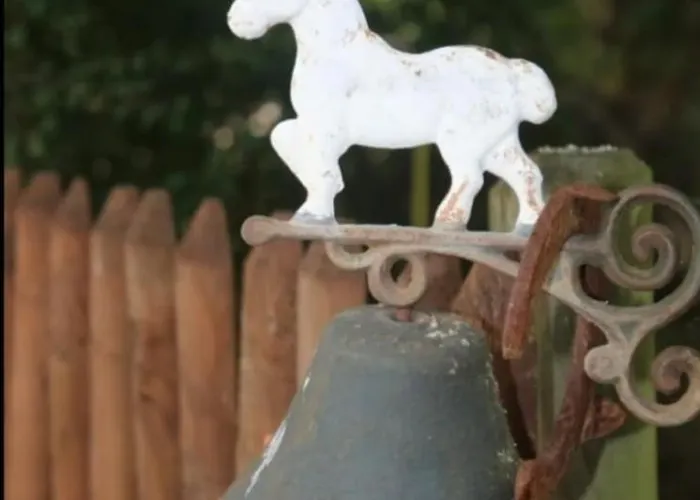 לינה וארוחת בוקר Orangerie Gehaichnishof 7born Maring-Noviand