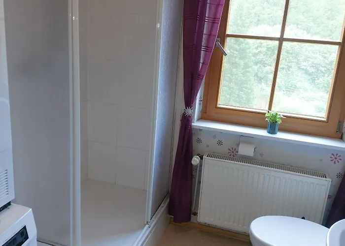 לינה וארוחת בוקר Orangerie Gehaichnishof 7born *